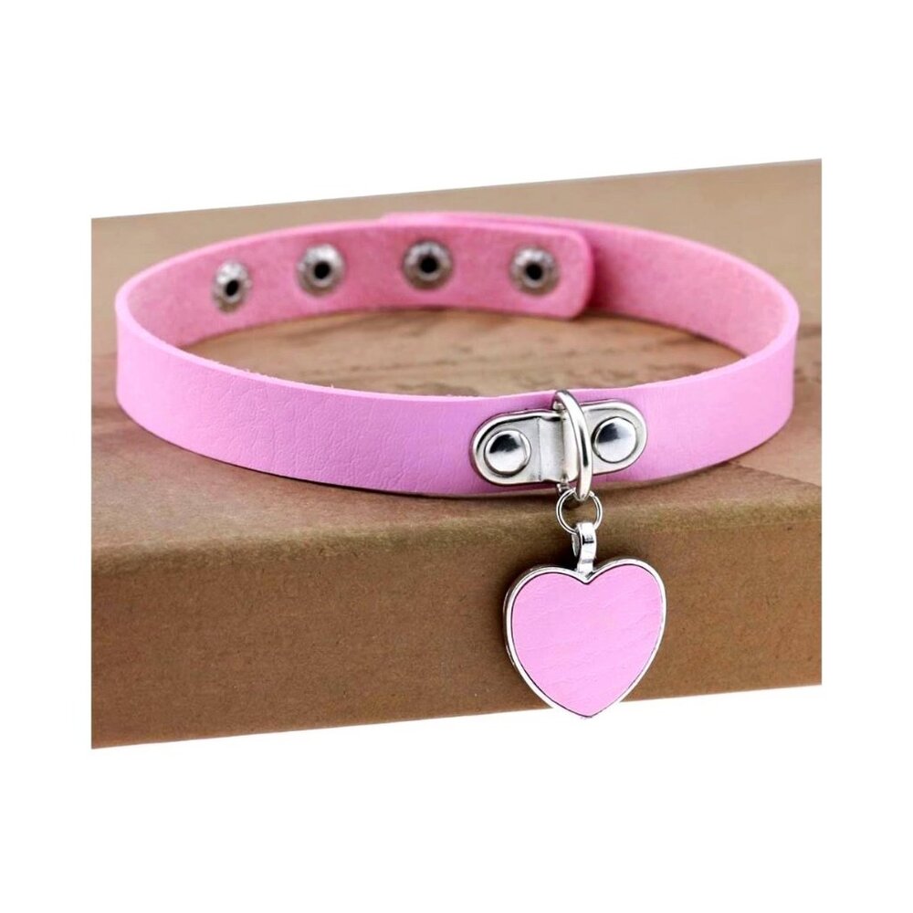 Womens Pink Choker with Heart Charm Faux Leather Adjustable Snap Closure New